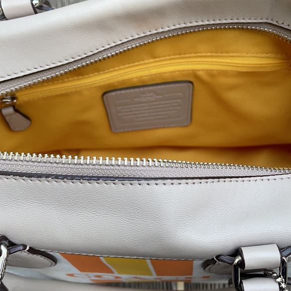 Coach purse - Picture 5 of 5